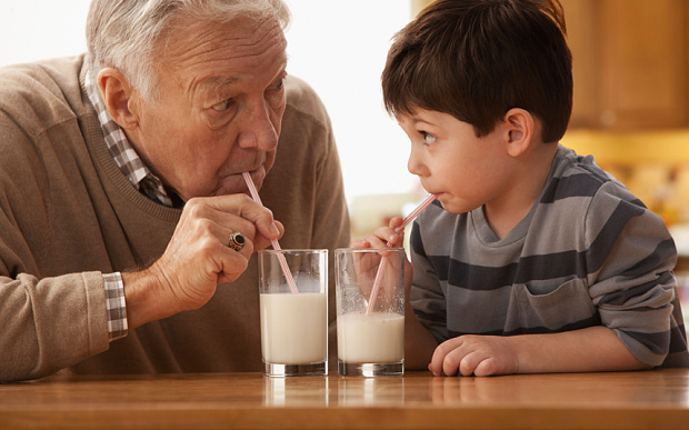 دودھ پینے کی عادت سے ذیابیطس اور موٹاپے سے محفوظ رہا جا سکتا ہے