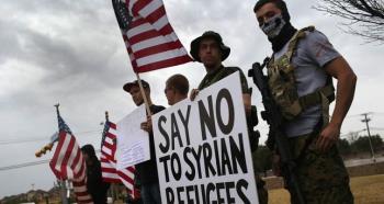 US Extremists Practice Killing Muslims Using Bullets Stained with Pig Blood