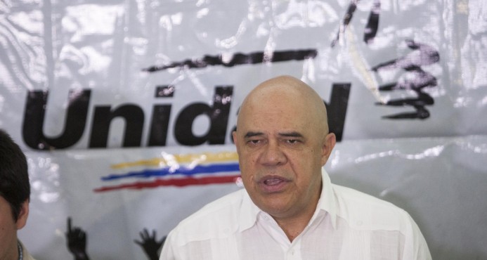 Oposición venezolana entregará firmas para activar referendo contra Maduro