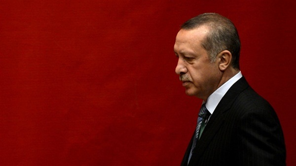 أردوغان يُمنع من القاء كلمة في مراسم تشييع محمد علي كلاي ويغادر منزعجاً