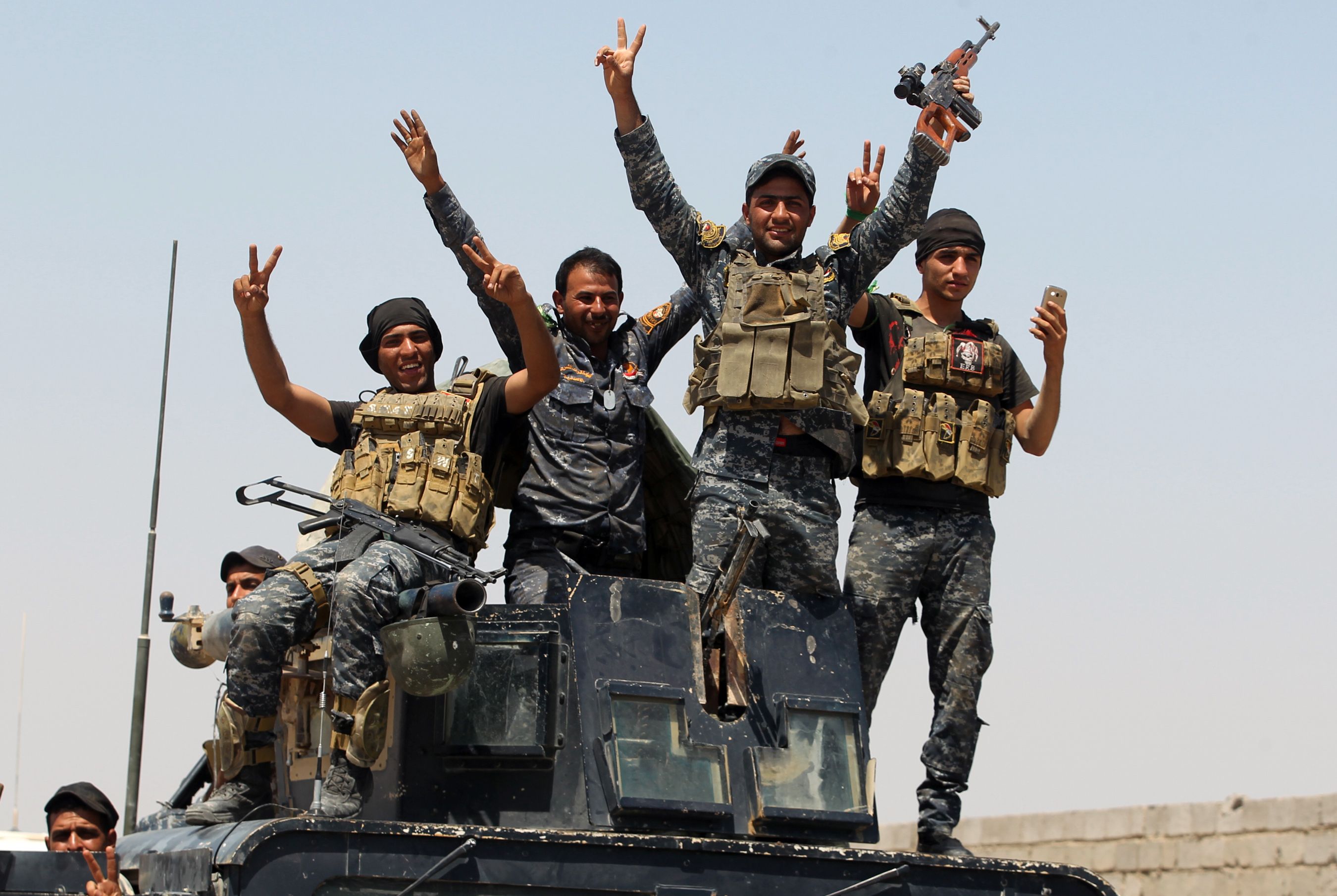 القوات العراقية داخل مركز الفلوجة والحسم بات وشيكاً