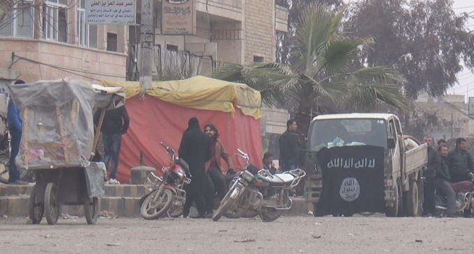 ISIS Kills Men, Rapes Women as Syrian Democratic Forces Advance towards Manbij
