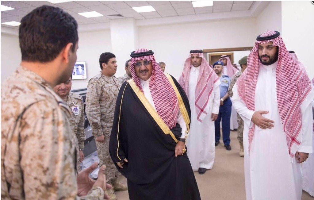 Príncipe heredero saudí critica las políticas del régimen