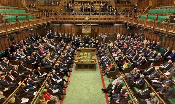 لجنة الشؤون الخارجية في البرلمان البريطاني: العائلات الحاكمة في الدول الخليجية تمول تنظيم داعش