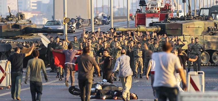 Cifra de muertos por fallido Golpe de Estado en Turquía sube a 290
