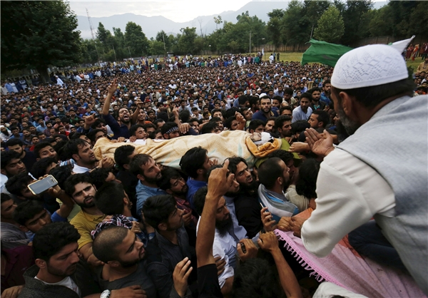 50 killed, 3,000 Injured During 13-Day Curfew in Kashmir