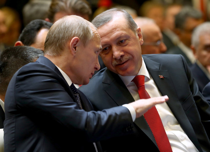"روبرت فيسك": ايران وروسيا حذّرتا اردوغان من محاولة الإنقلاب قبل وقوعه