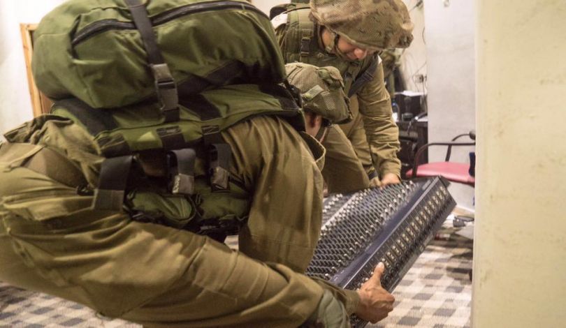 Israeli Regime Shuts down Palestinian Radio Station