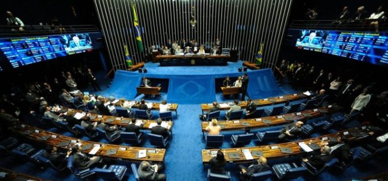 Senado brasileño vota este miércoles el futuro de Rousseff
