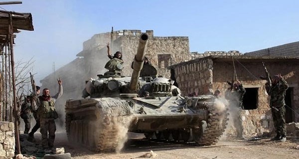 الجيش السوري يتقدم في محور الكليات الحربية ويستعيد ثغرة حلب نارياً