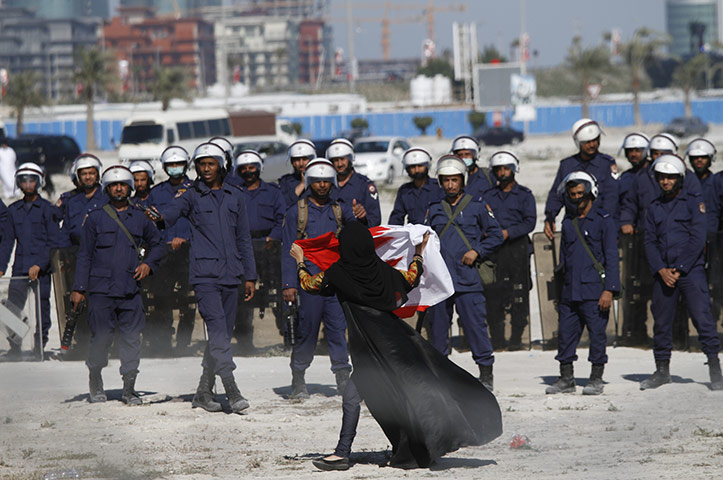 Amnesty Explains How Is Bahraini Regime Silencing Dissent?