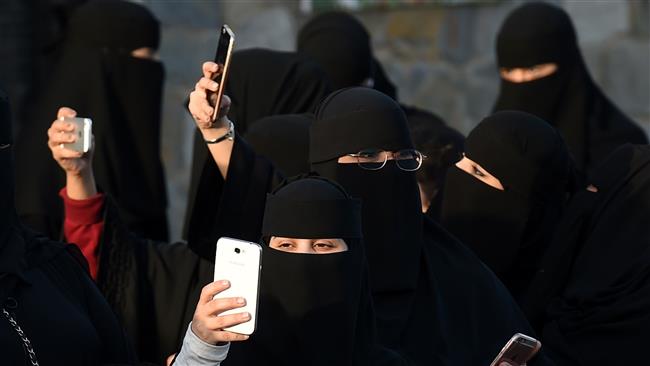 أبرز 11 أمراً ممنوعاً على نساء السعودية