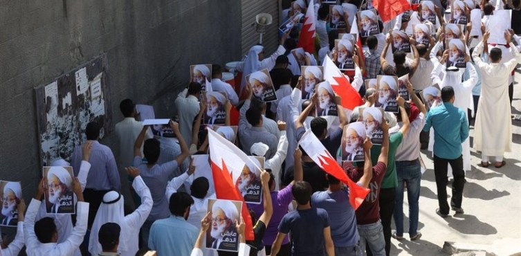 Bahreiníes protestan contra la prohibición del rezo de los viernes en Diraz