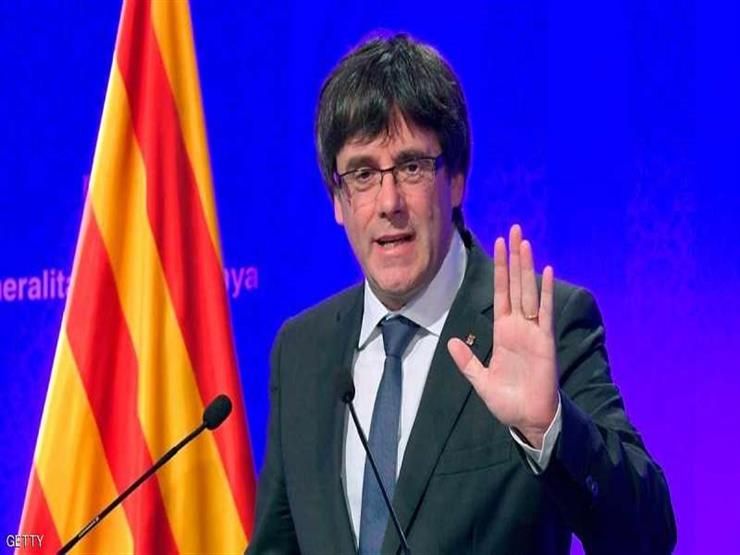 رئيس اقليم كتالونيا يعلق اعلان الانفصال عن أسبانيا