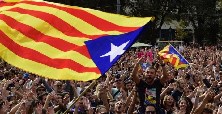 CUP de Cataluña insta a Puigdemont a proclamar la independencia