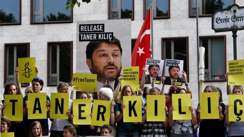 Turkey Extends Amnesty’s Turkey Chief’s Detention