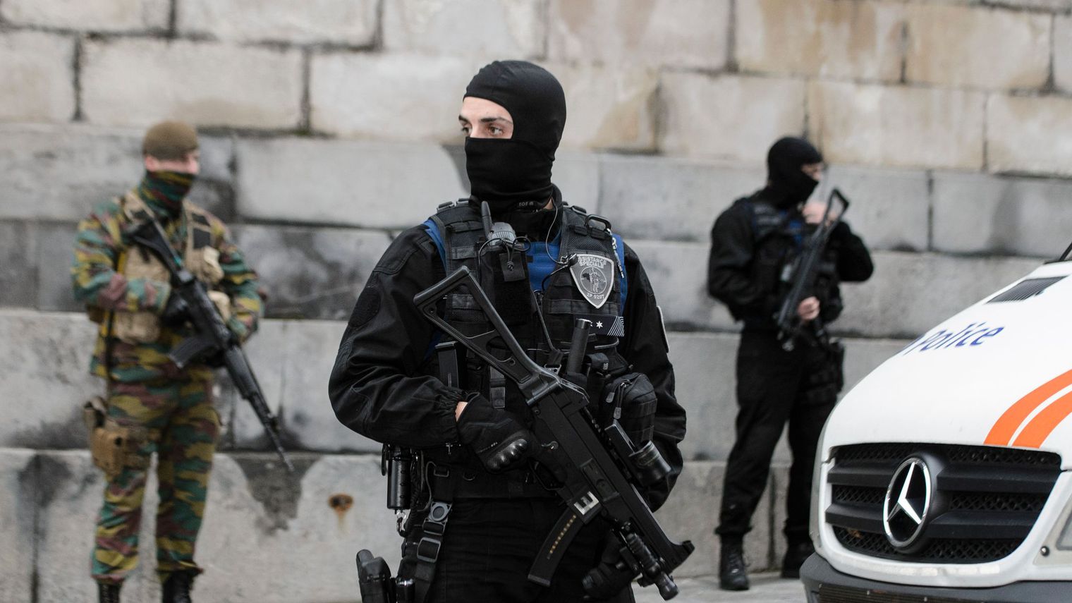 أوروبا تستنفر قواتها لمواجهة تهديدات كيماوية من داعش