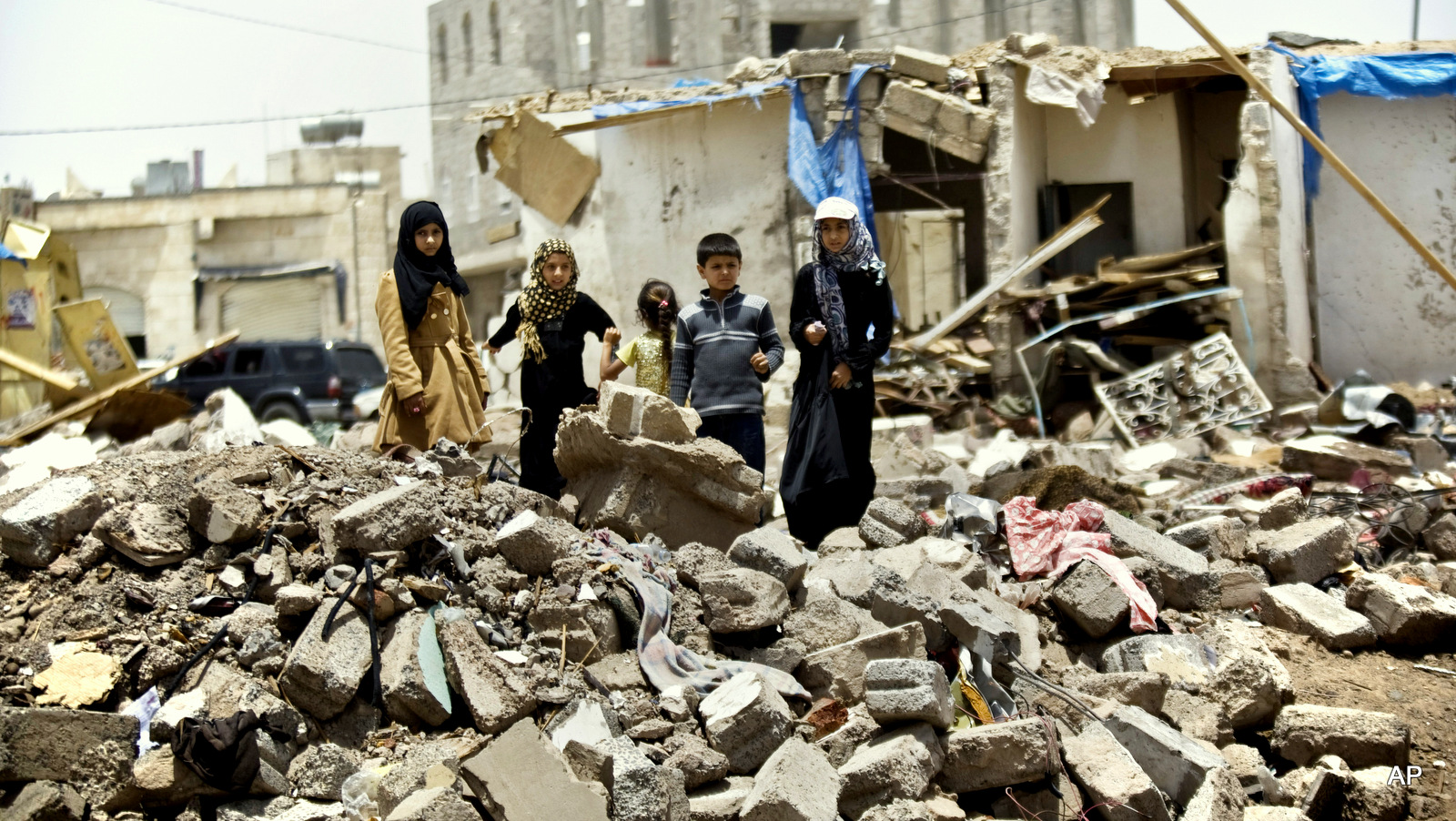 Saudi Regime Planning Yemen War Escalation Amid Humanitarian Crisis