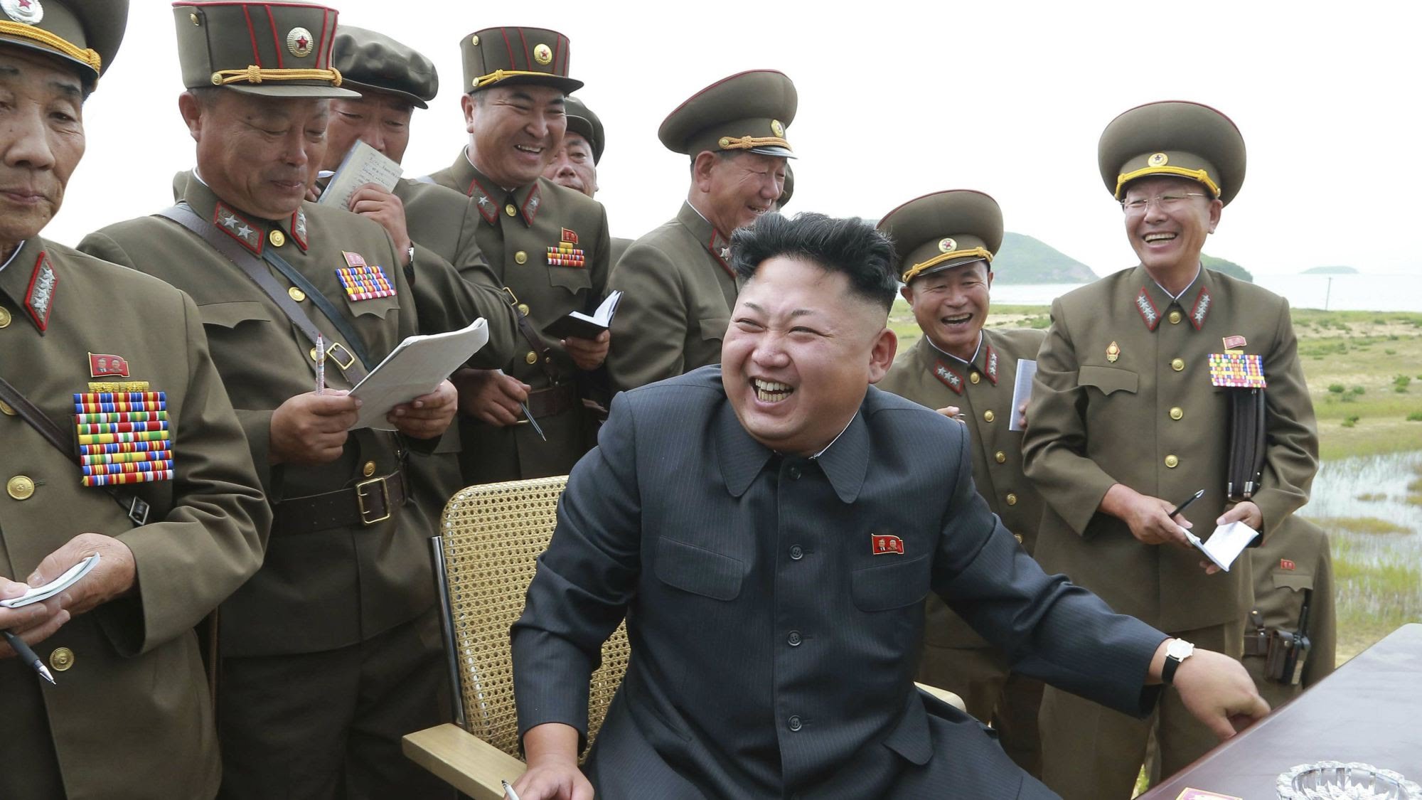 الصحافة الغربية تصف كوريا الشمالية بالدولة النووية الكاملة وتصف الصاروخ البالستي "الليلي" بالحدث المدوي