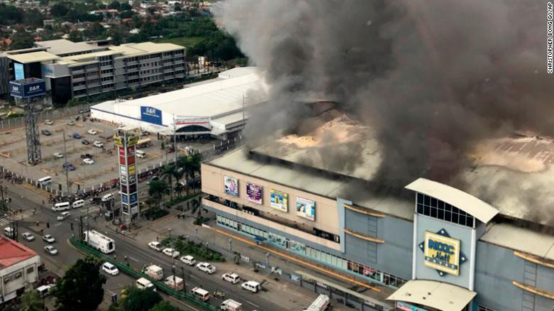 Mull Blaze Kills 37 in Storm-Torn Philippines