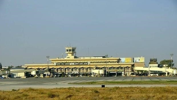 El aeropuerto de Alepo recibe su primer vuelo tras cuatro años y medio