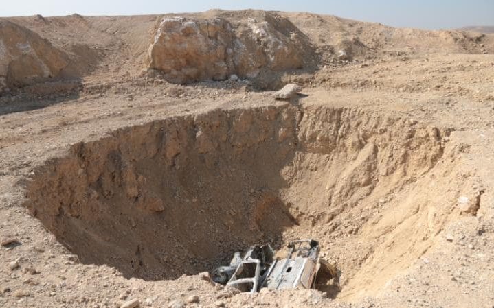 ISIS Filled 400-Metter Khasfa Sinkhole with Bodies of 4,000 Iraqis: Report