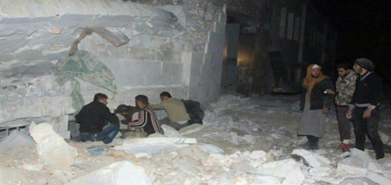 شام، نمازیوں پر امریکی جنگی طیاروں کی بمباری، 42 نمازی جاں بحق