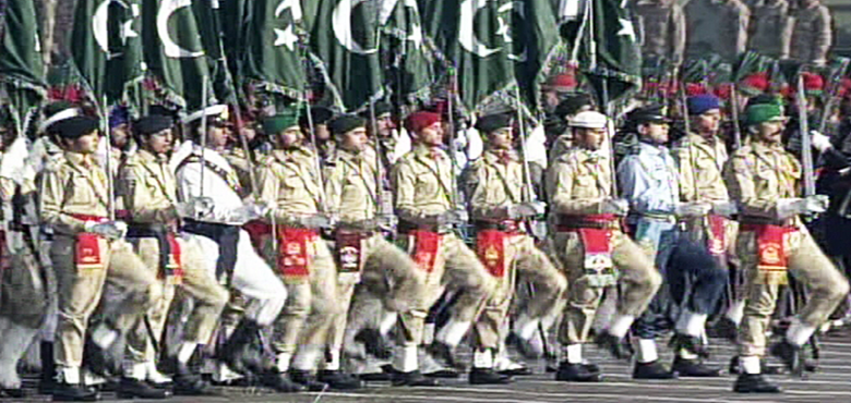 پاکستان میں یوم پاکستان کی عظیم الشان تقریب + تصاویر