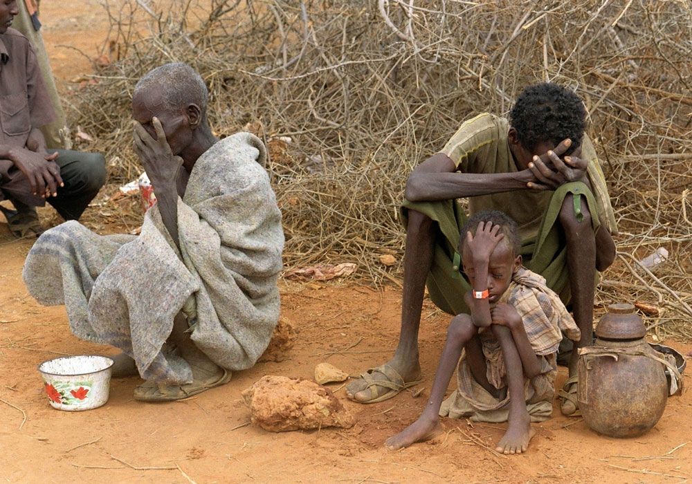 الجوع یودي بحياة مئات المدنيين خلال الساعات الماضية في الصومال