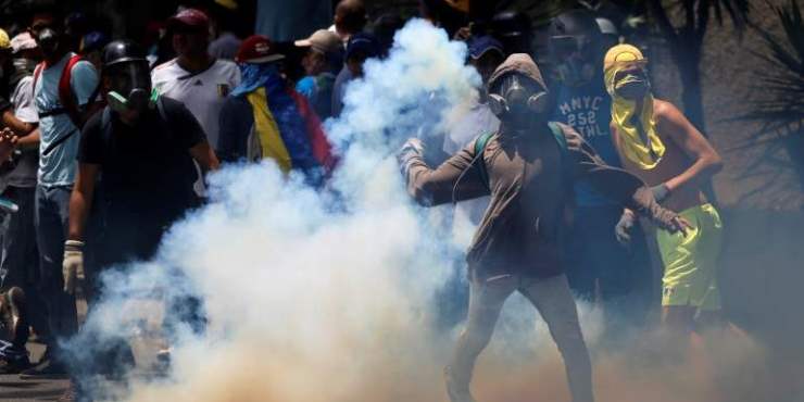 Tres muertos durante protestas violentas de la oposición en Venezuela