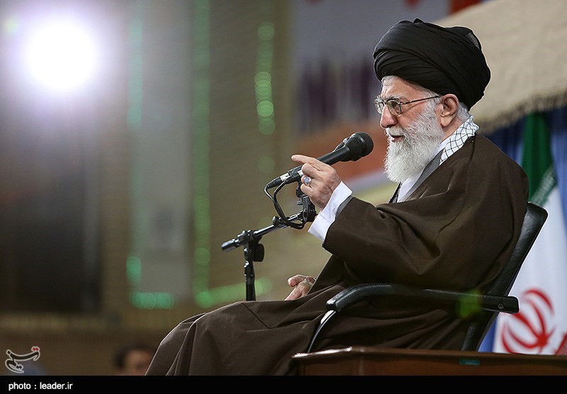 قائد الثورة: عداء امريكا والكيان الإسرائيلي لإيران لأنها أكثر سطوعا