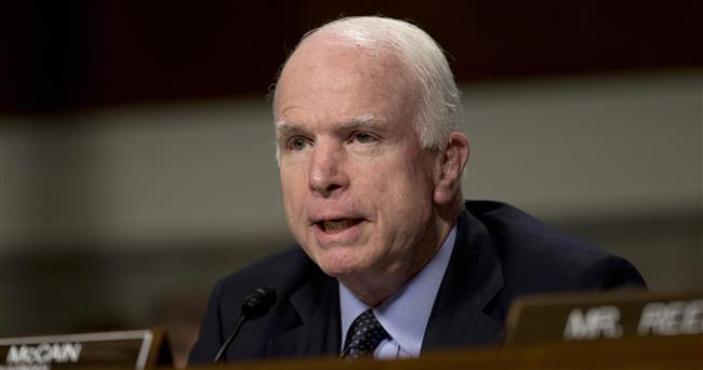 McCain: Putin es una amenaza más grande que Daesh