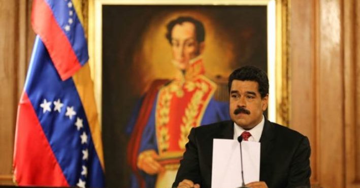Maduro convoca a una Asamblea Nacional Constituyente