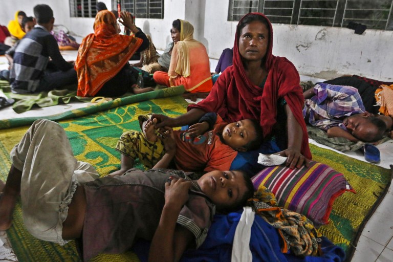 1 Million To be Evacuated as Cyclone Hits Bangladesh