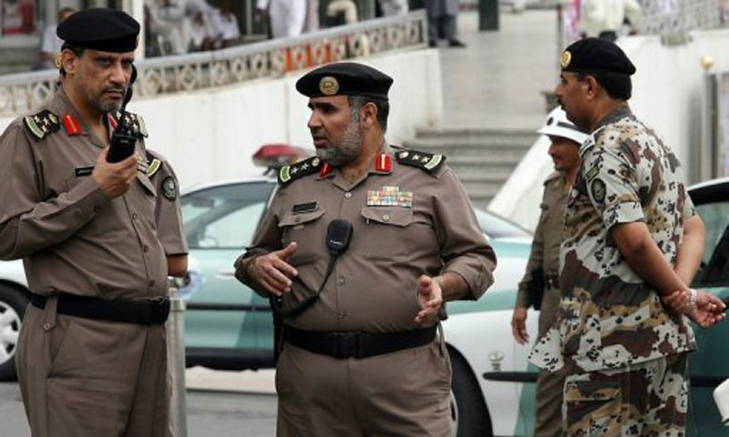 Bomb Attack Injures 2 Saudi Policemen in Restive Eastern Region