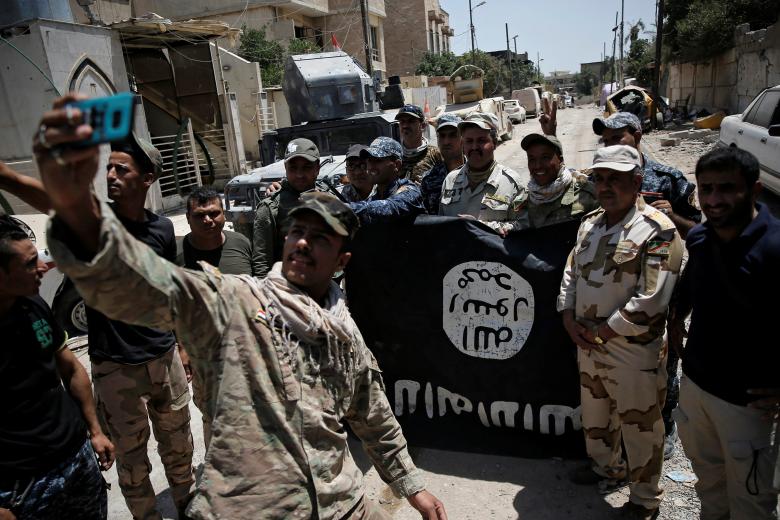 داعش بين فكي الجيش العراقي بالكامل في الموصل