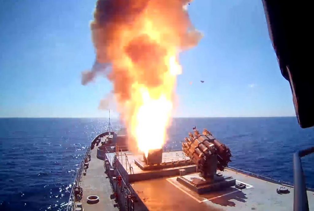 Russian Warships, Submarine Fire Cruise Missiles on ISIS Positions in Syria