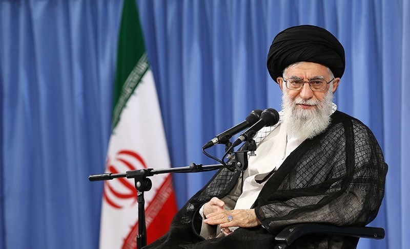 آية الله خامنئي: المفرقعات التي حدثت في طهران لن تؤثر على إرادة الشعب إبداً