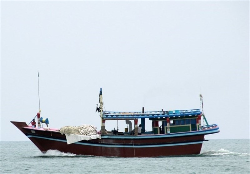 اعتقال طاقم قارب صيد سعودي بعد انتهاكه المياه الاقليمية الايرانية