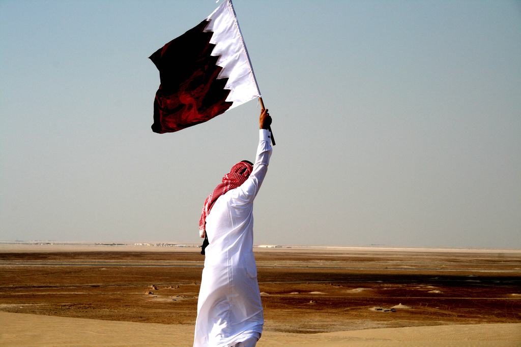 قطر تختار التحدي السياسي مع انتهاء المهلة العربية