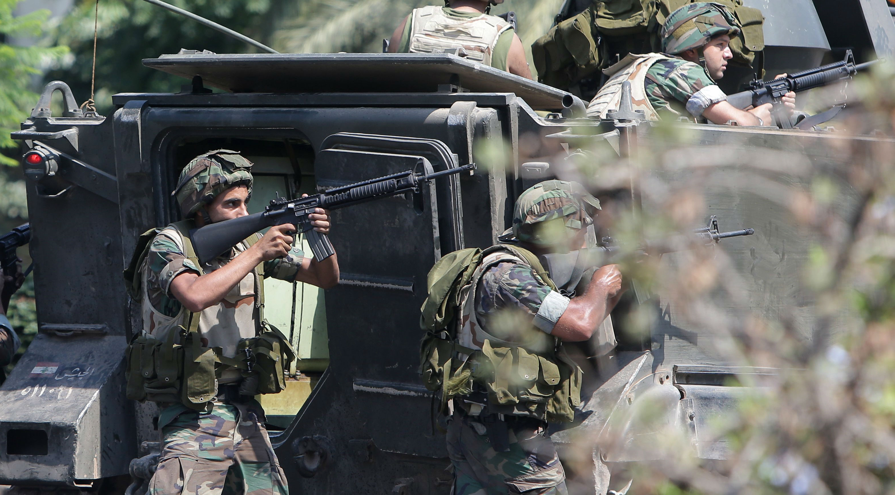 الجيش اللبناني يستعيد مناطق من داعش شرق البلاد