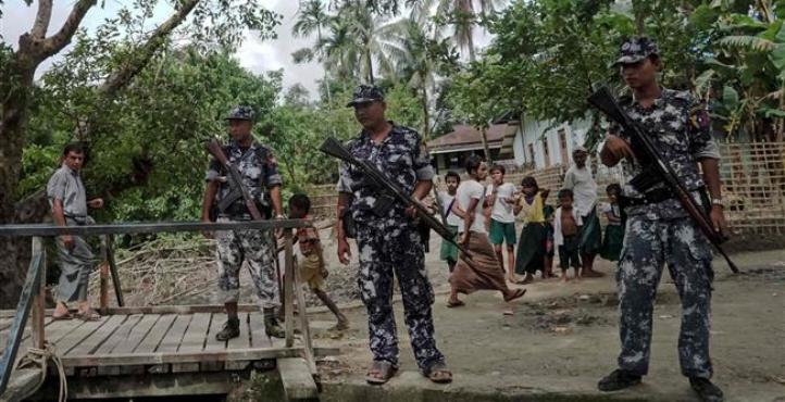 92 muertos en enfrentamientos entre musulmanes rohingyas y fuerzas birmanas