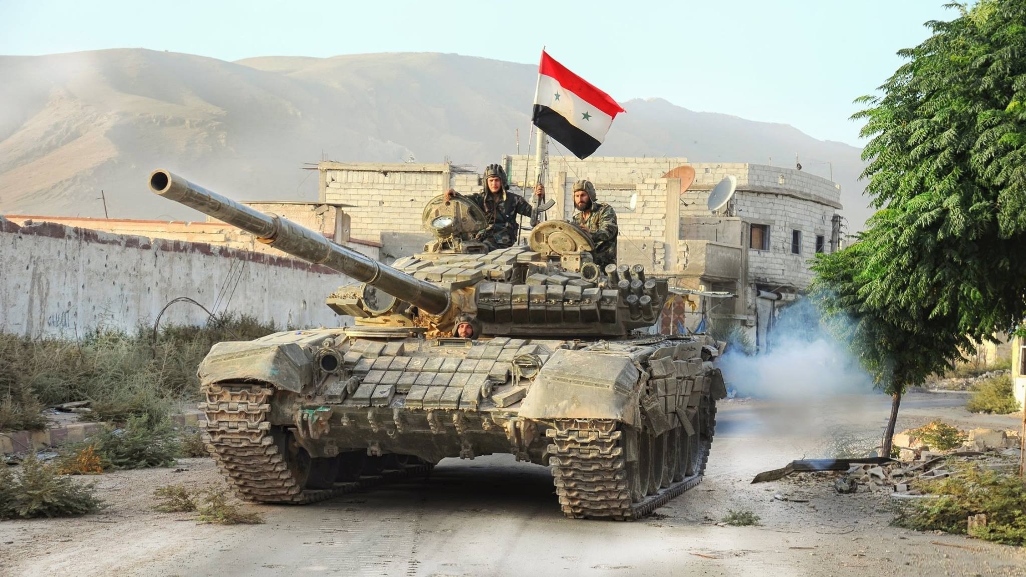 داعش ينهزم أمام الجيش السوري في أرياف الرقة ودير الزور وحماة
