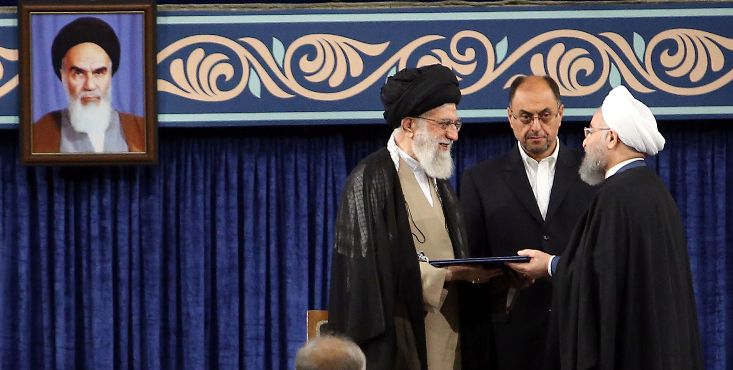 Líder iraní: Sanciones condujeron a Irán a ser consciente de sus capacidades