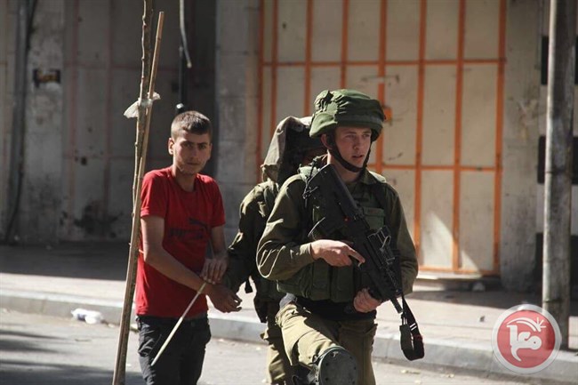 Israeli Regime Nabs 2 Palestinian Teens over Alleged Stone Throwing