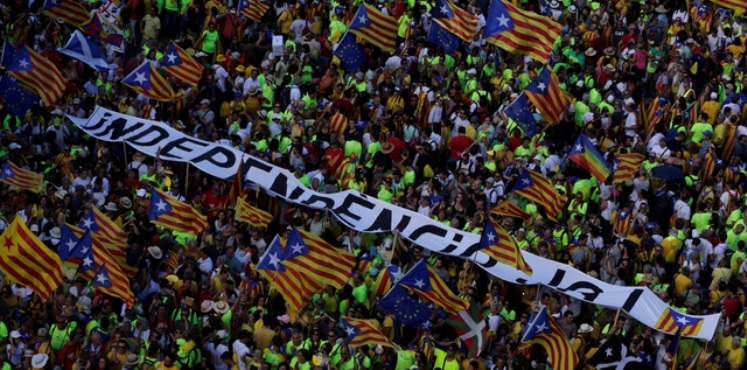 400 mil catalanes marchan en apoyo a independencia de Cataluña de España