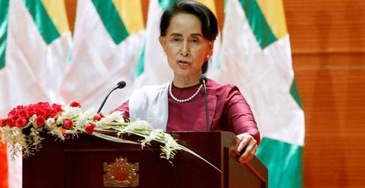 Líder de Myanmar defiende genocidio y crímenes contra musulmanes rohingyas