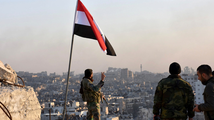 الجيش السوري يفك الحصار عن مطار دير الزور