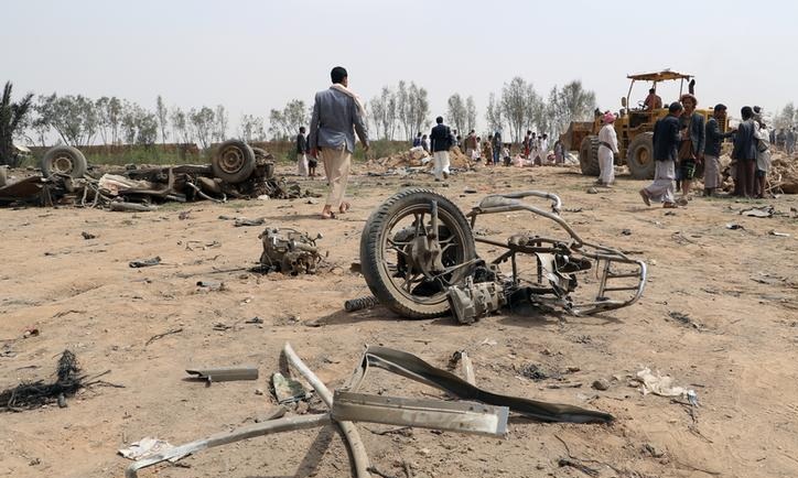 عشرات الضحايا المدنيين في غارة سعودية استهدفت قافلة نازحين في الحديدة