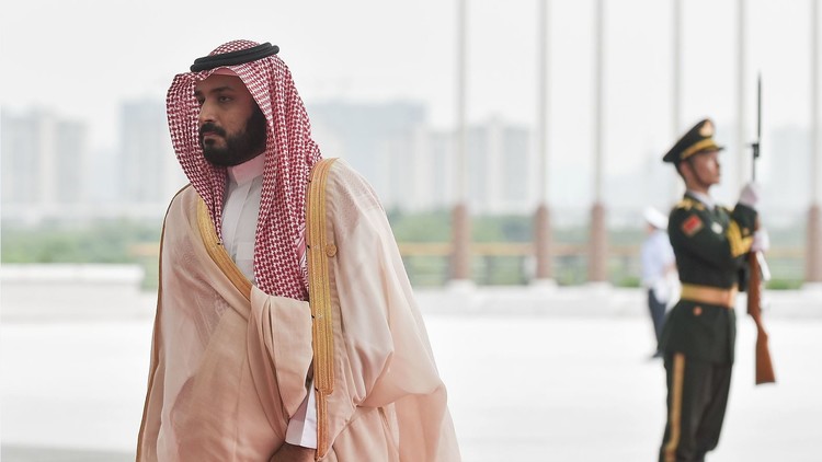 محمد بن سلمان وحيداً في "دافوس - الصحراء"